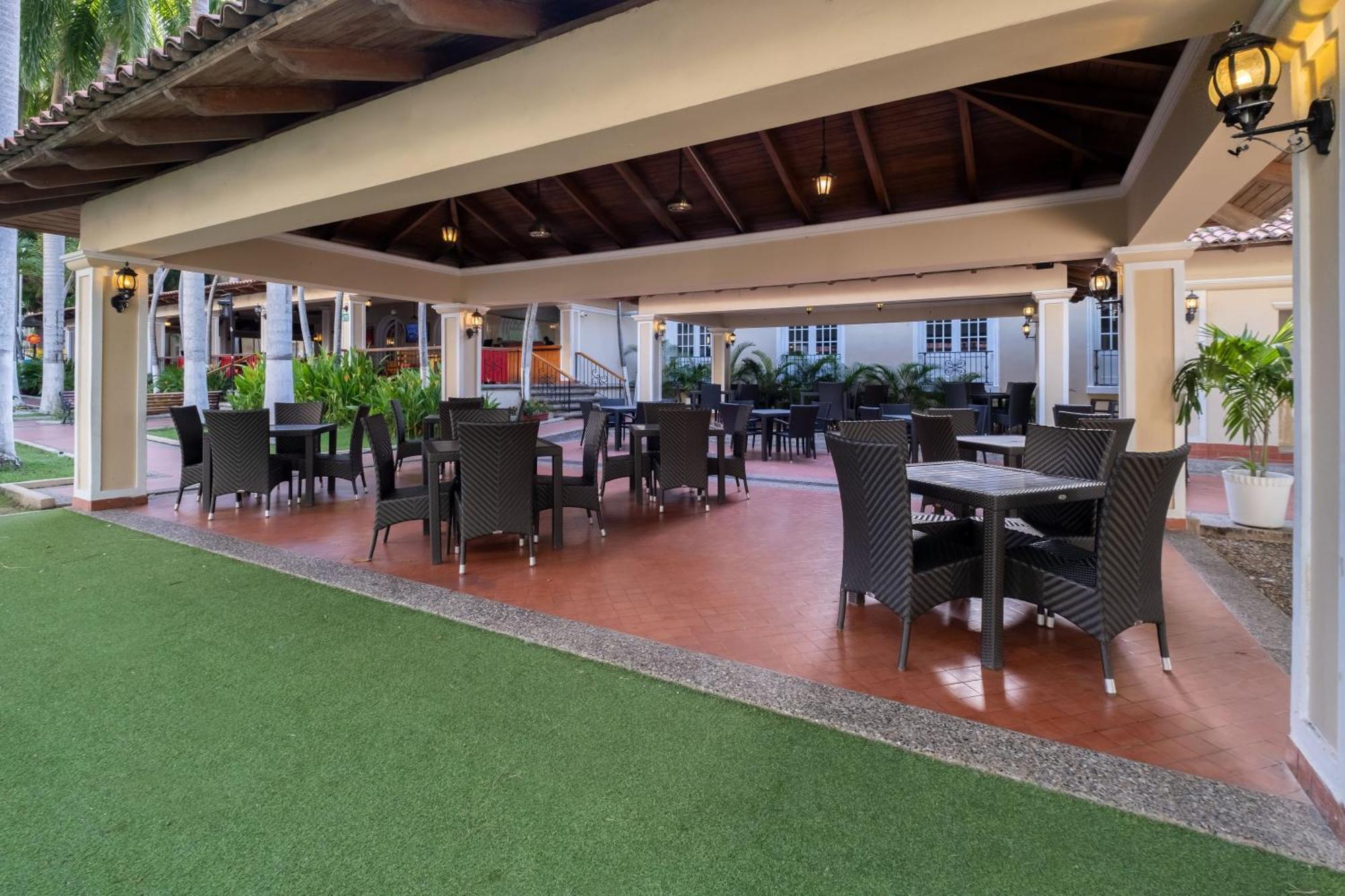 Hotel El Prado Barranquilla  Exterior photo The restaurant at the hotel