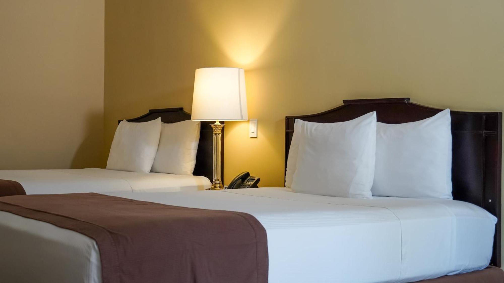 Hotel El Prado Barranquilla  Exterior photo A typical room at the Best Western