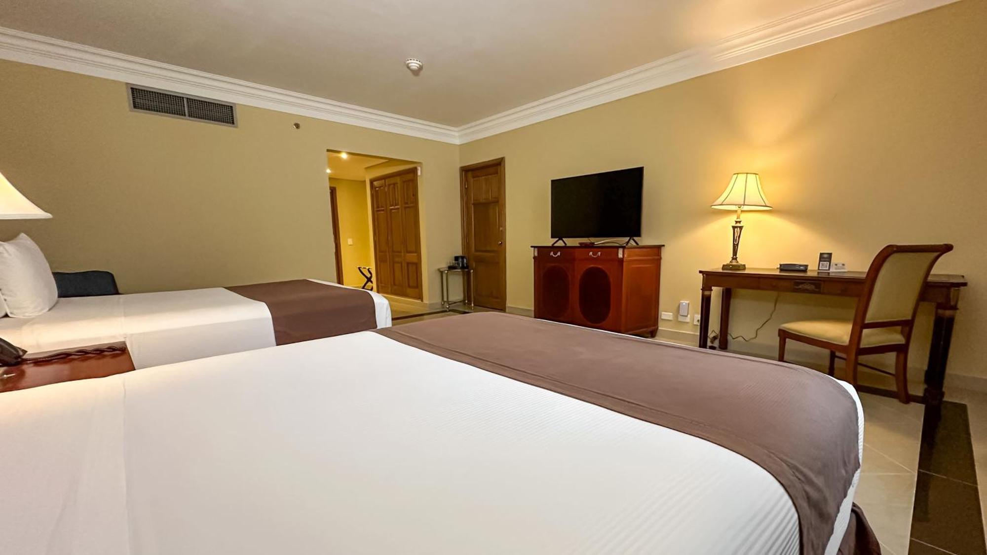 Hotel El Prado Barranquilla  Exterior photo A room at the hotel
