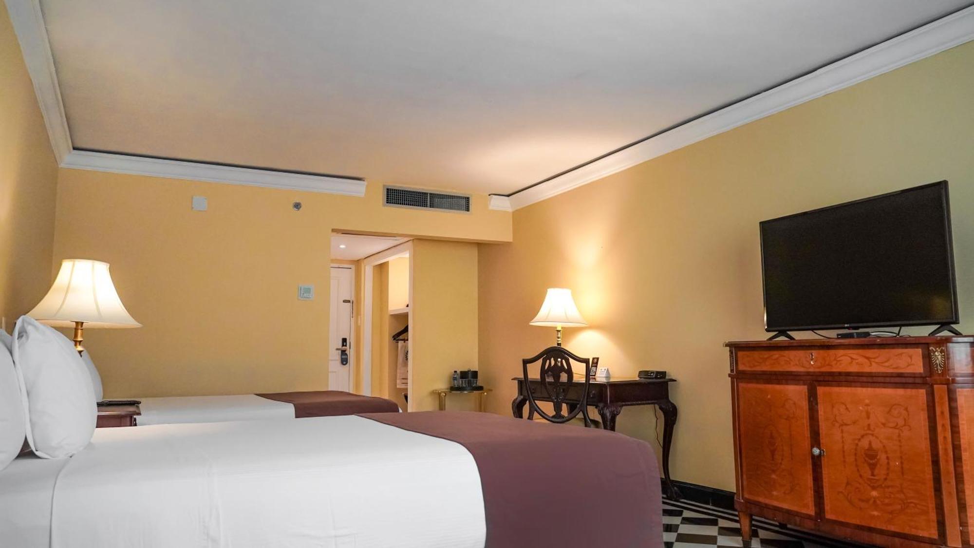Hotel El Prado Barranquilla  Exterior photo A room at the hotel